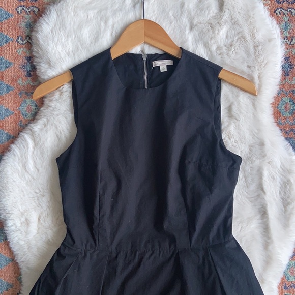 Gap black sleeveless poplin dress zip up pleated style with bike punch design 2 - Picture 12 of 14